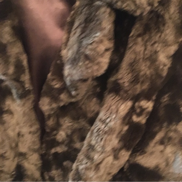 Brown faux fur winter jacket - Picture 3 of 5
